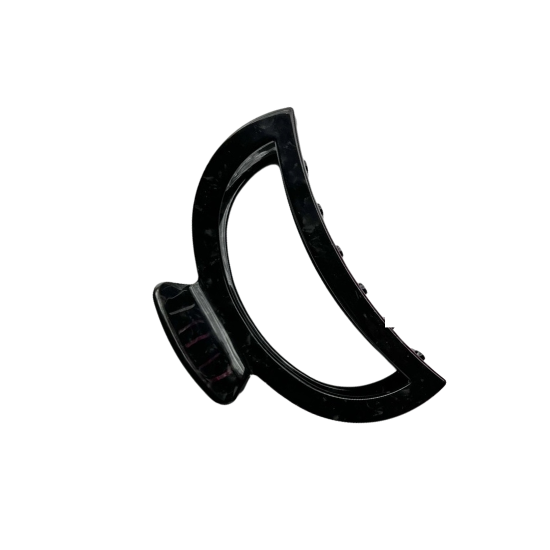 Crescent Claw
