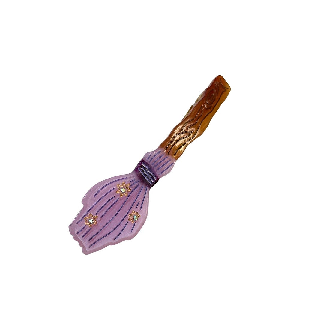 The Broomstick Barrette